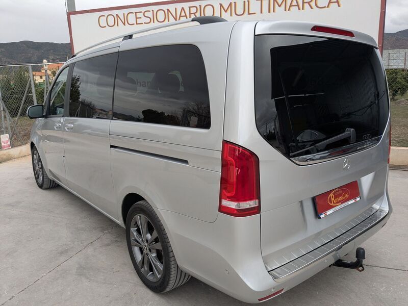 Usado Mercedes V250 Exclusive 190 CV (139 kW) 2019 Gris Monovolumen
