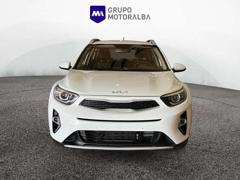 Usado Kia Stonic 120 CV (88 kW) 2022 Blanco SUV