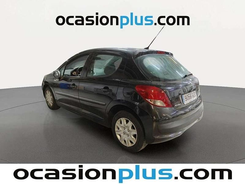 Usado Peugeot 207 95 CV (69 kW) 2010 Negro Utilitario