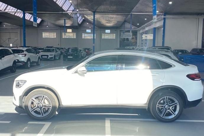 Usado Mercedes GLC300 313 CV (230 kW) 2023 Coupe