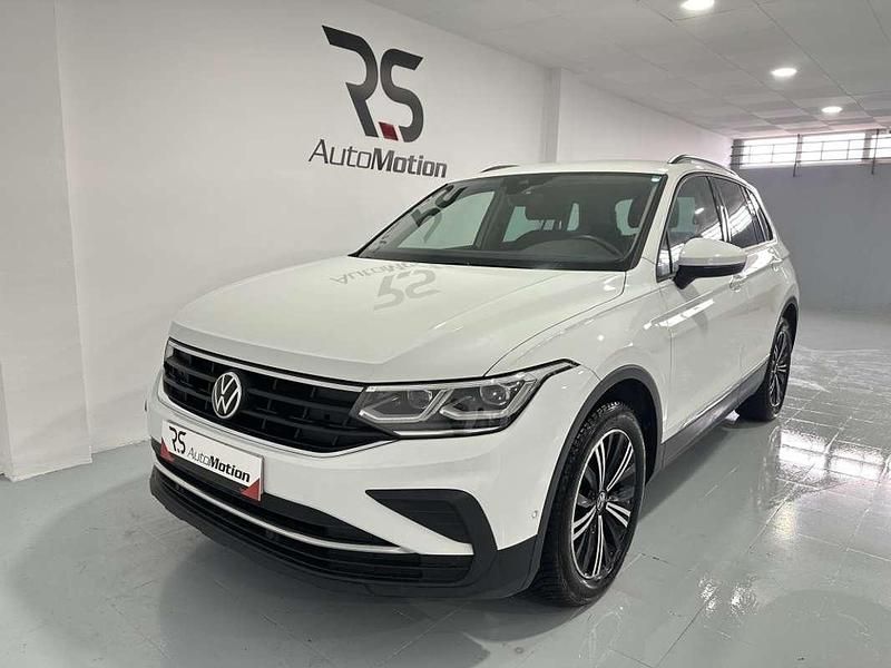Begagnad VW Tiguan Life 150 HK (110 kW) 2021 Vit SUV