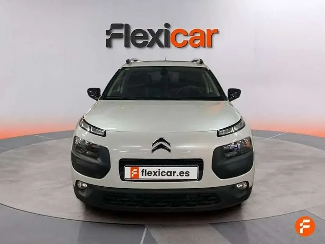 Usado Citroën C4 Cactus PureTech 110 CV (80 kW) 2017 Beige Utilitario