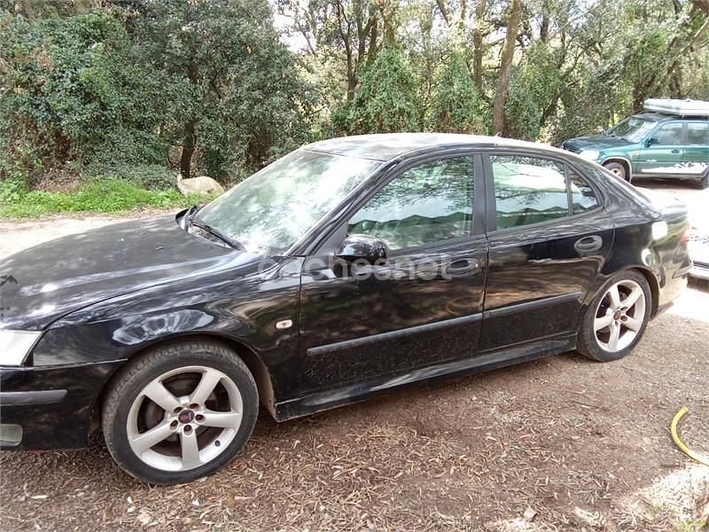 Usado Saab 9-3 Vector 150 CV (110 kW) 2004 Negro Berlina