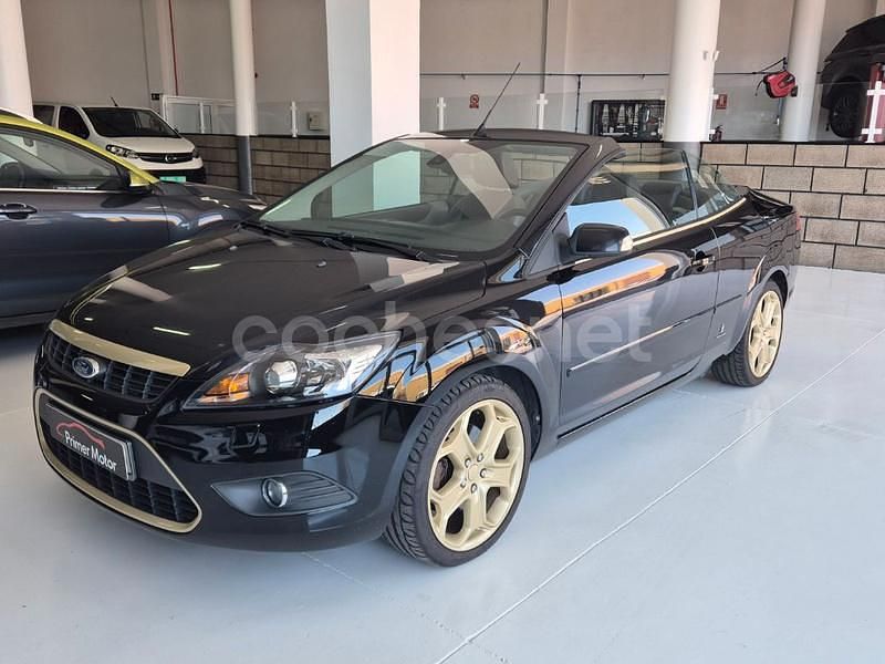 Usado Ford Focus Titanium 145 CV (106 kW) 2008 Negro Descapotable
