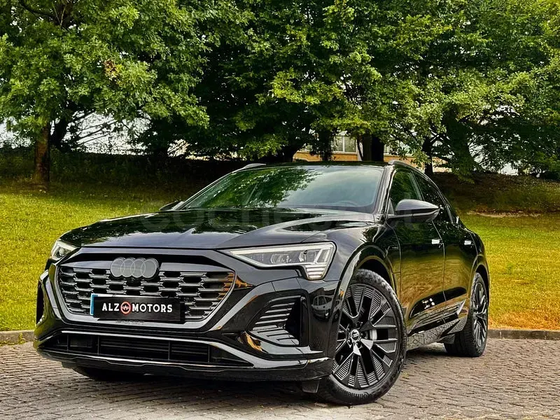 Usado Audi Q8 Sportback e-tron S-Line 2024 Eléctrico SUV