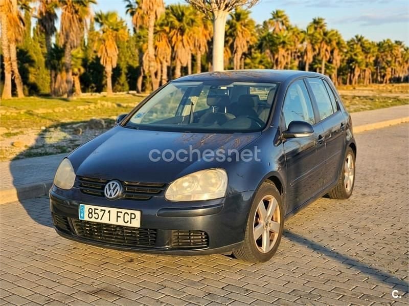 Usado VW Golf IV Highline 115 CV (84 kW) 2006 Negro Berlina