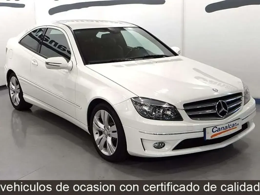 Usado Mercedes CLC200 122 CV (89 kW) 2010 Blanco Coupe