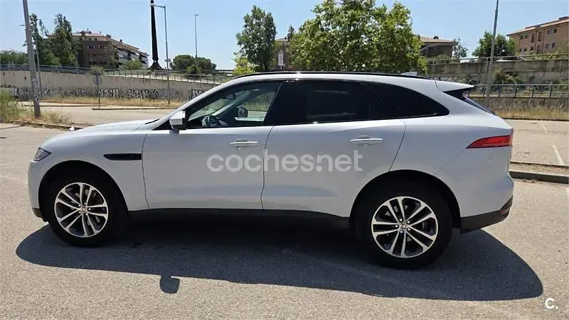 Usado Jaguar F-Pace Prestige 300 CV (220 kW) 2016 Blanco SUV