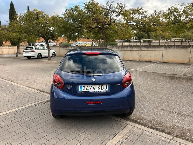 Usado Peugeot 208 Style 82 CV (60 kW) 2017 Azul Utilitario