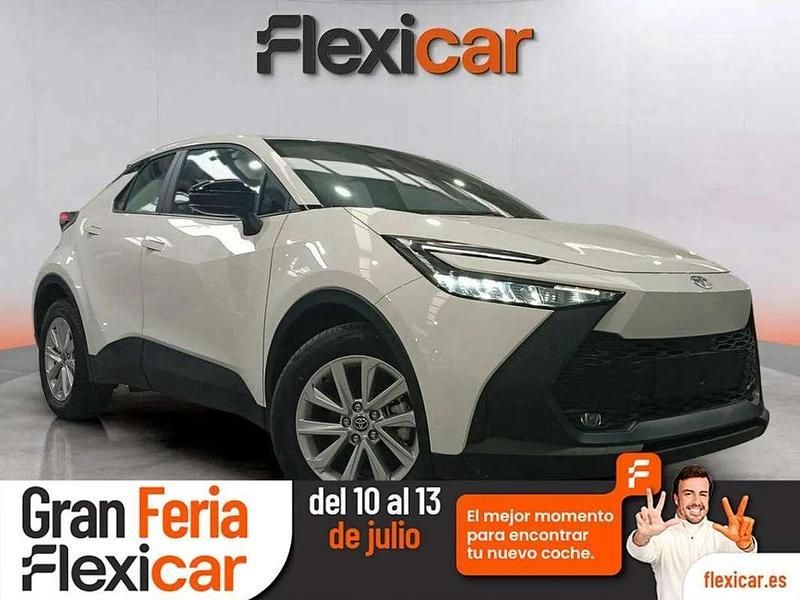 Blanco Nuevo 2025 Toyota C-HR Active SUV | 26.790 € - Imagen 1/4