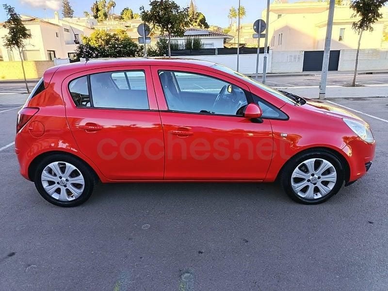 Usado Opel Corsa Enjoy 90 CV (66 kW) 2008 Rojo Utilitario