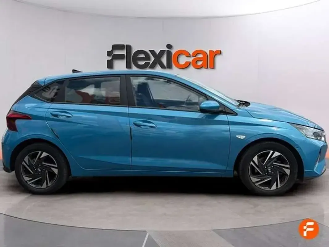 Usado Hyundai i20 101 CV (74 kW) 2023 Azul Utilitario