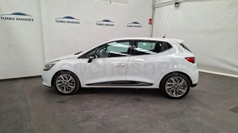 Usado Renault Clio IV LIMITED 90 CV (66 kW) 2015 Blanco Berlina