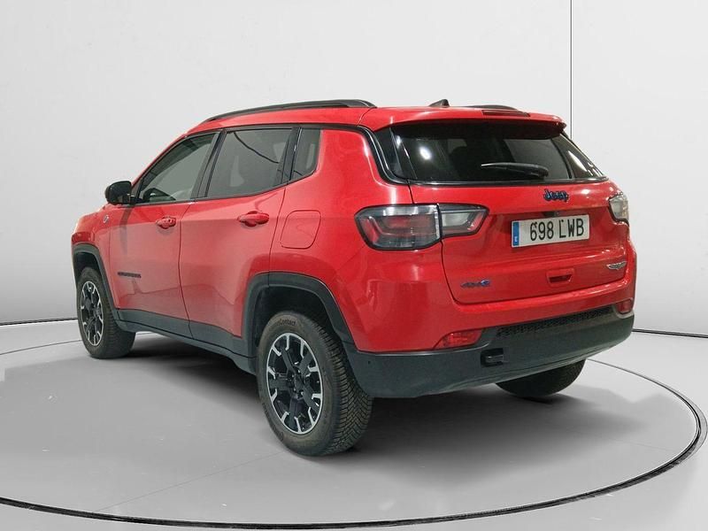 Usado Jeep Compass Trailhawk 240 CV (176 kW) 2022 Rojo SUV