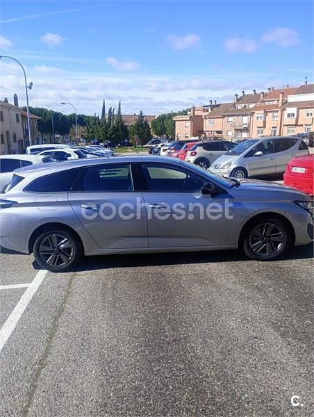 Usado Peugeot 308 130 CV (95 kW) 2022 Gris / plata Familiar