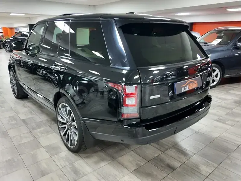 Usado Land Rover Range Rover Vogue 258 CV (189 kW) 2016 Negro SUV