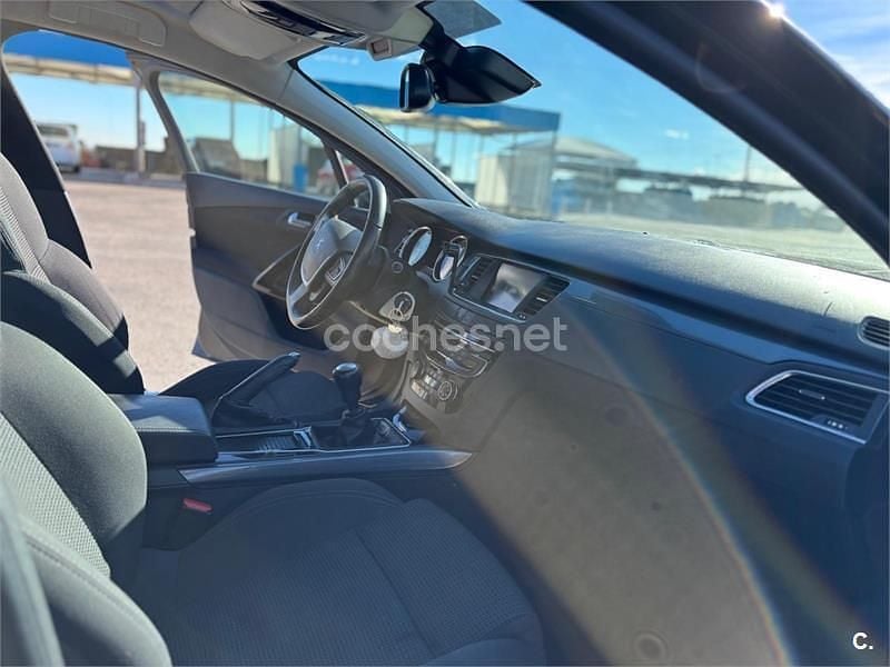 Usado Peugeot 508 SW Allure 150 CV (110 kW) 2016 Negro Familiar