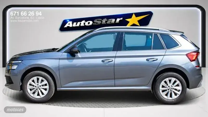 Usado Skoda Kamiq Selection 115 CV (84 kW) 2023 Gris SUV