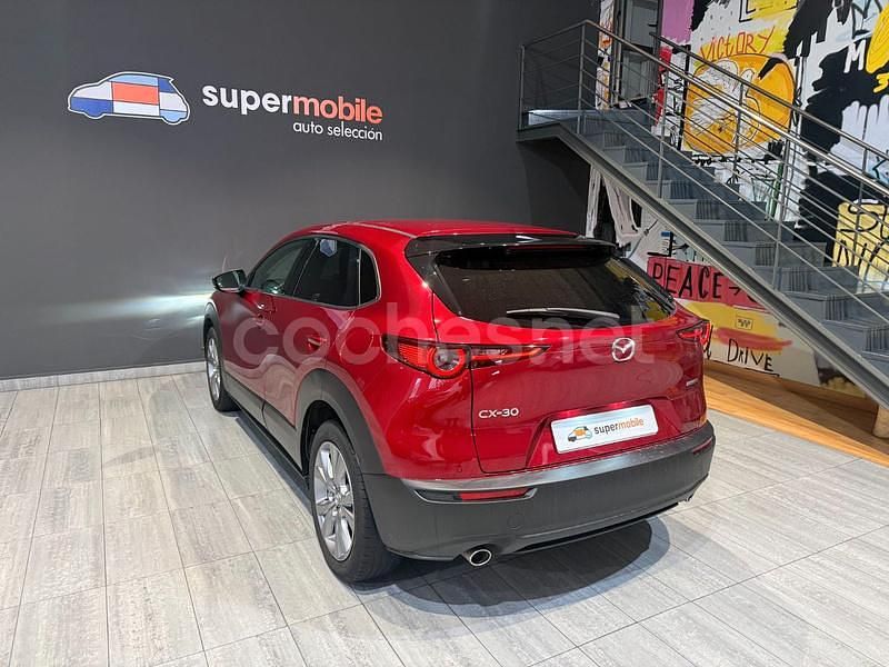 Usado Mazda CX-30 122 HP (89 kW) 2022 Vermelho SUV