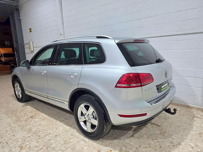 Usado VW Touareg 245 CV (180 kW) 2012 Blanco SUV