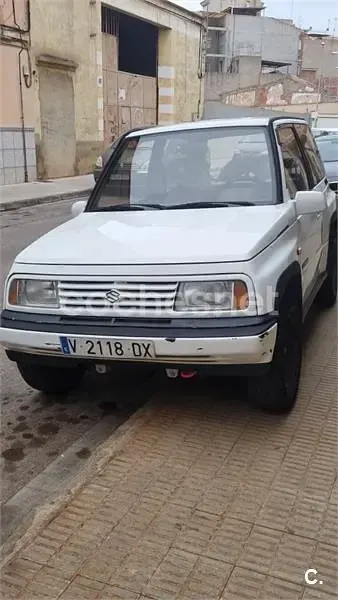 Usado Suzuki Vitara 81 CV (59 kW) 1991 Blanco Familiar