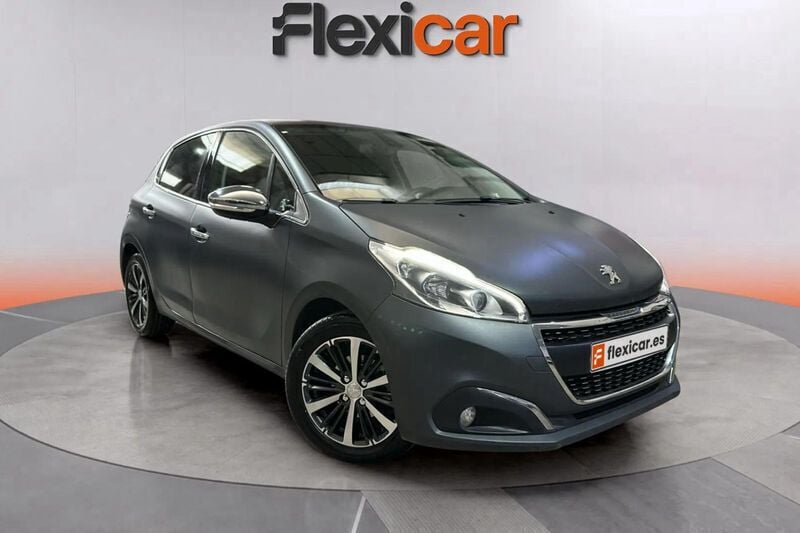 Gris Usado 2017 Peugeot 208 Allure Utilitario | 7090 € (Precio justo) - Imagen 1/4