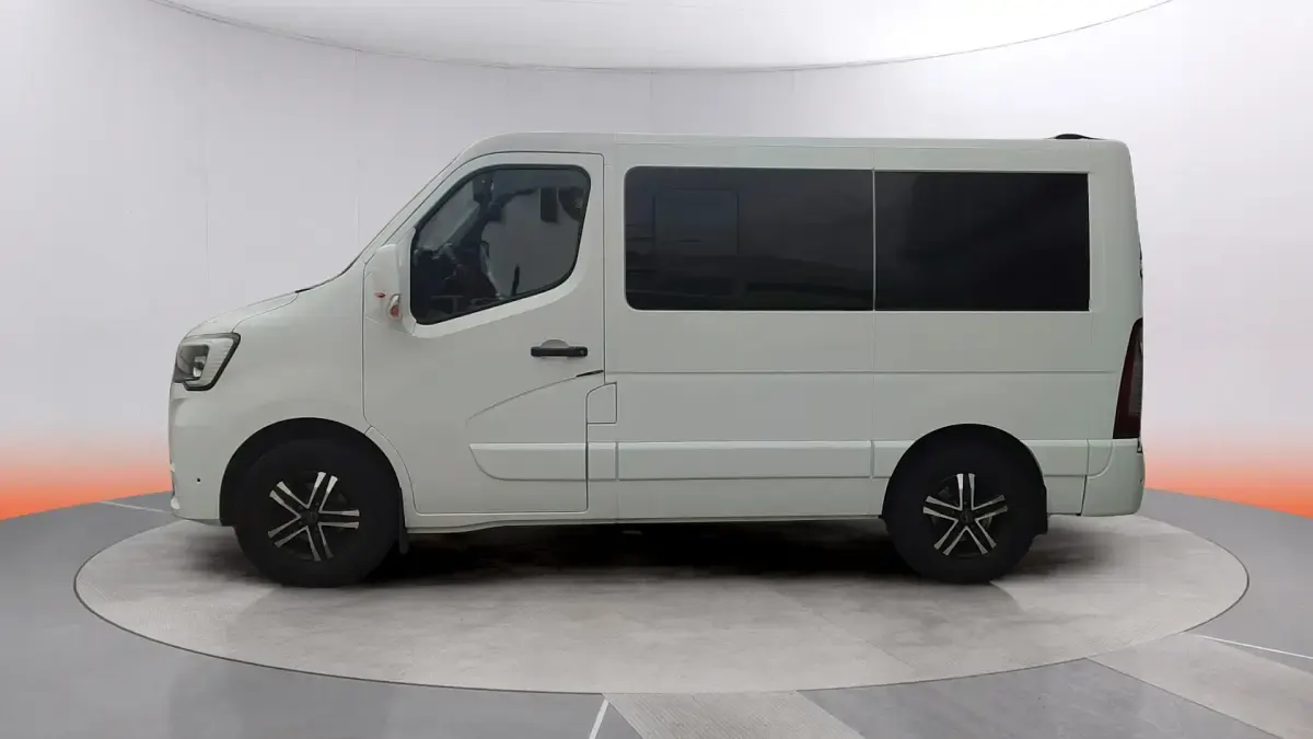 Usado Renault Master 180 CV (132 kW) 2022 Blanco Monovolumen