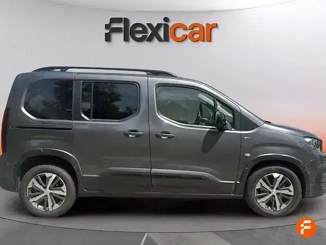 Usado Peugeot Rifter GT-line 110 CV (80 kW) 2019 Gris Monovolumen