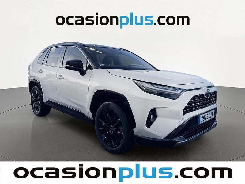 Usado Toyota RAV4 Hybrid Style 218 CV (160 kW) 2022 Blanco SUV