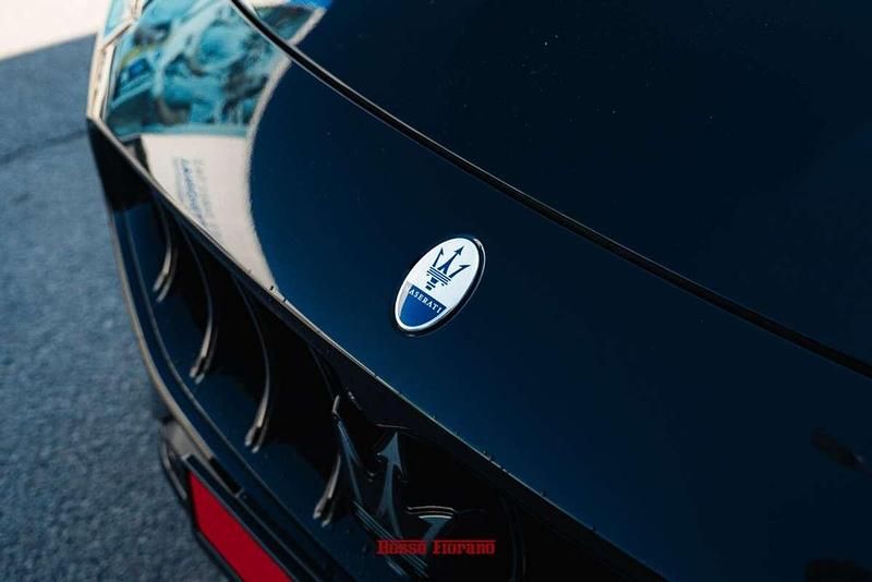 Usado Maserati Grecale GT 299 CV (219 kW) 2022 Negro SUV