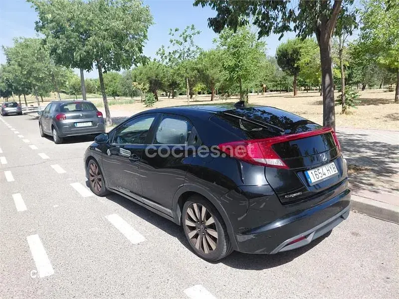 Usado Honda Civic Sport 100 CV (73 kW) 2014 Negro Berlina
