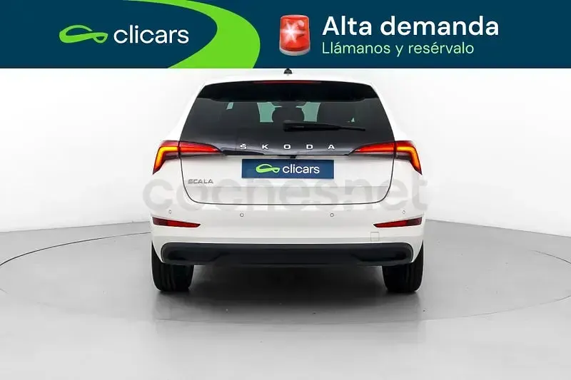 Usado Skoda 110 R Ambition 110 CV (80 kW) 2023 Blanco Berlina
