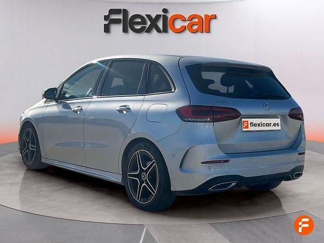 Usado Mercedes B180 136 CV (100 kW) 2019 Gris Monovolumen