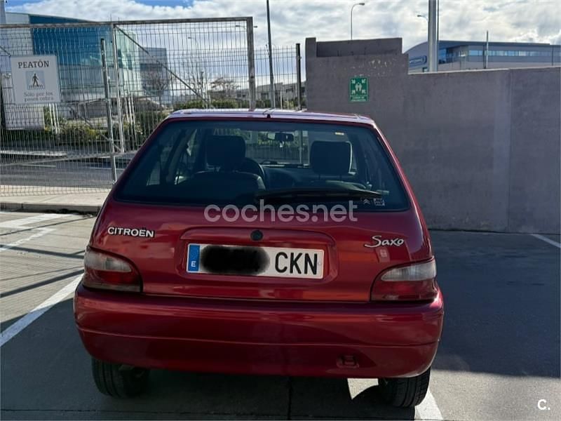 Rojo Usado 2003 Citroën Saxo Furio Utilitario | 2000 € (Un poco caro) - Imagen 1/4