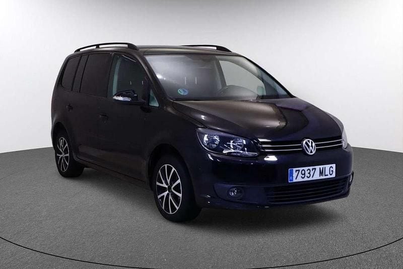 Usado VW Touran Advance 140 CV (102 kW) 2015 Negro Monovolumen