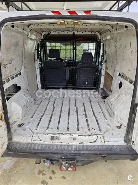 Usado Ford Transit Connect Ambiente 75 CV (55 kW) 2015 Blanco Monovolumen