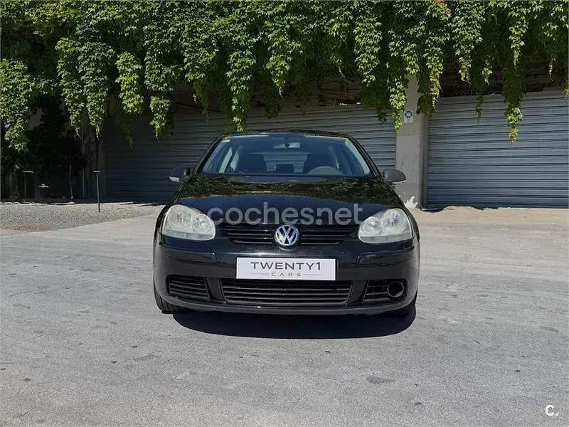 Usado VW Golf IV Trendline 102 CV (75 kW) 2004 Negro Berlina