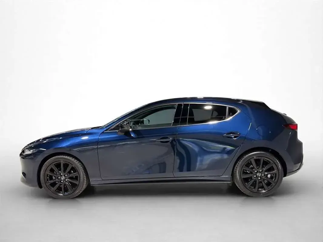 Usado Mazda 3 Nagisa 140 CV (102 kW) 2025 Azul Utilitario