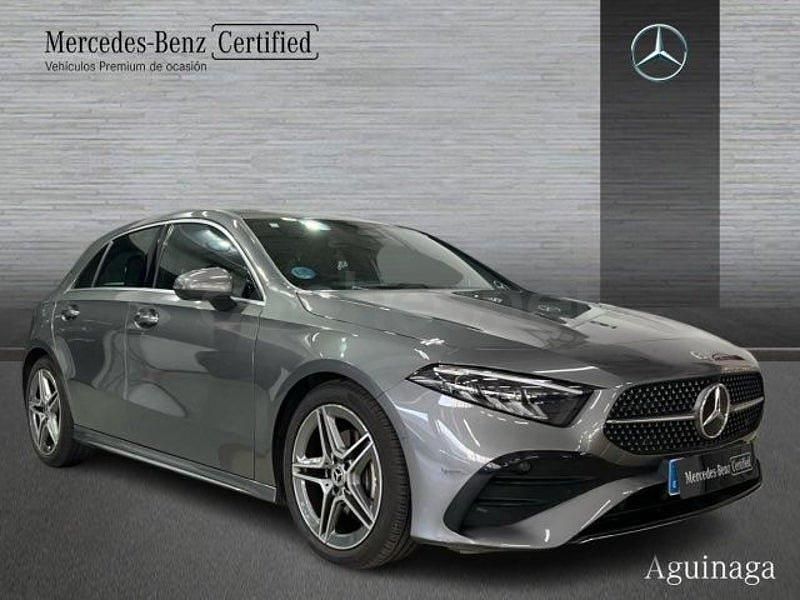 Usado Mercedes A180 136 CV (100 kW) 2025 Gris / plata Utilitario
