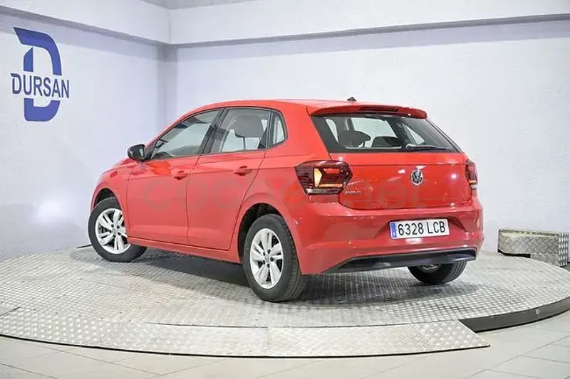 Usado VW Polo Advance 80 CV (58 kW) 2019 Rojo Utilitario