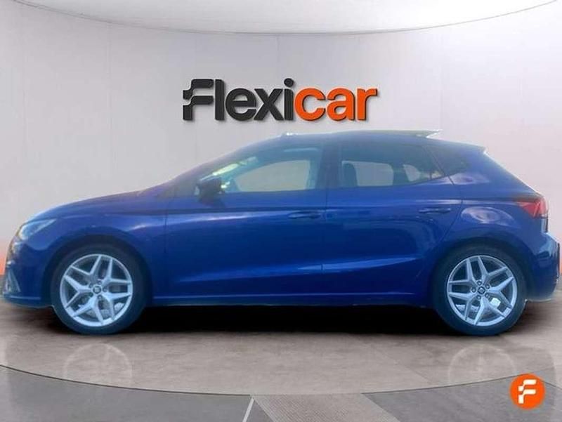 Usado Seat Ibiza FR 110 CV (80 kW) 2018 Azul Utilitario