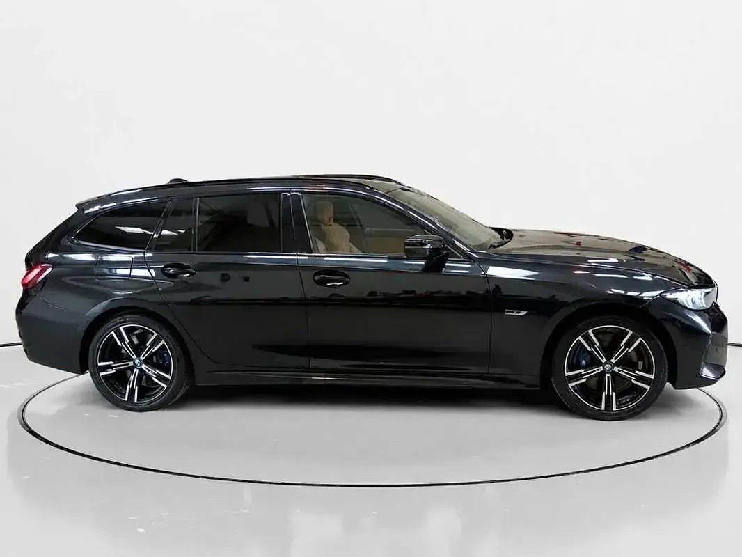 Usado BMW 330e Comfort Edition 292 CV (214 kW) 2022 Negro Familiar