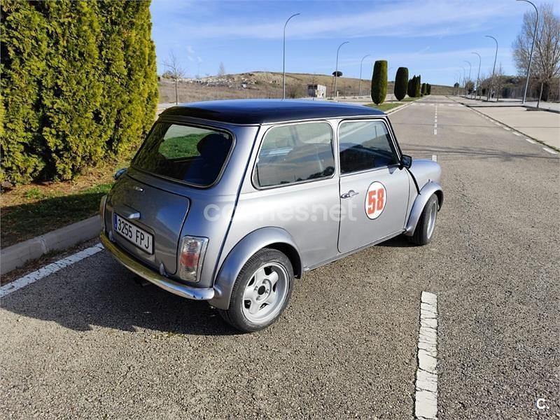 Usado Rover Mini 63 CV (46 kW) 1997 Gris / plata Berlina