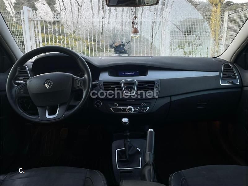 Usado Renault Laguna III Dynamique 110 CV (80 kW) 2012 Blanco Berlina