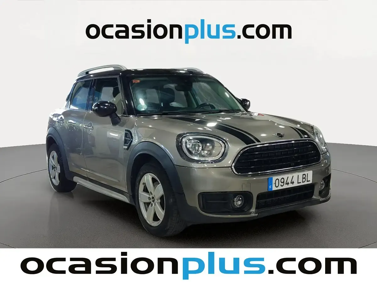 Usado Mini Cooper 136 CV (100 kW) 2019 Gris plata Utilitario