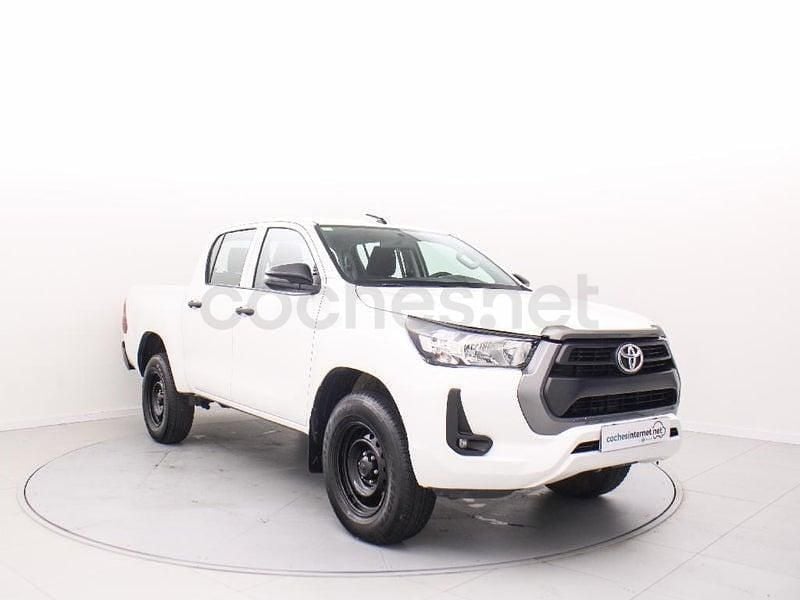 Usado Toyota HiLux 150 CV (110 kW) 2021 Blanco Pickup/Camioneta