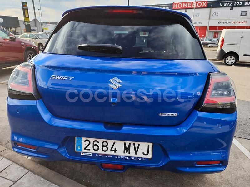 Usado Suzuki Swift 83 CV (61 kW) 2024 Azul Berlina
