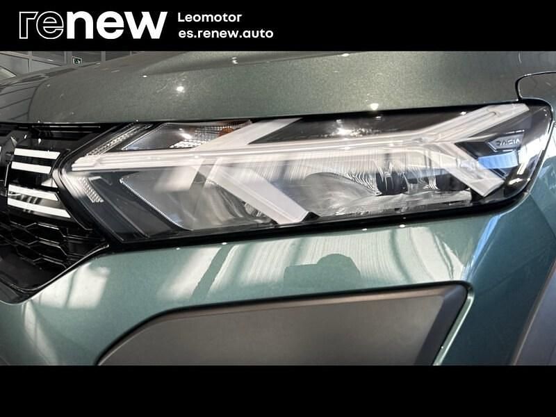 Usado Dacia Sandero Extreme 100 CV (73 kW) 2025 Verde Berlina