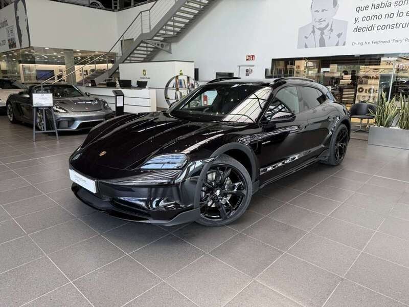 Negro Usado 2024 Porsche Taycan Cross Turismo Berlina | 110.000 € - Imagen 1/4