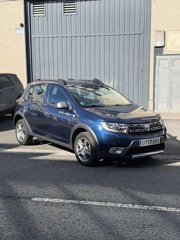 Usado Dacia Sandero 90 CV (66 kW) 2018 Azul Utilitario